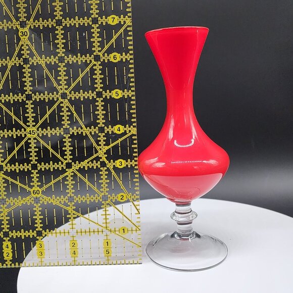 Vintage Red Glass Bud Vase With Clear Stem Solid Non Transparent Glass MCM 6.5" - Picture 7 of 7